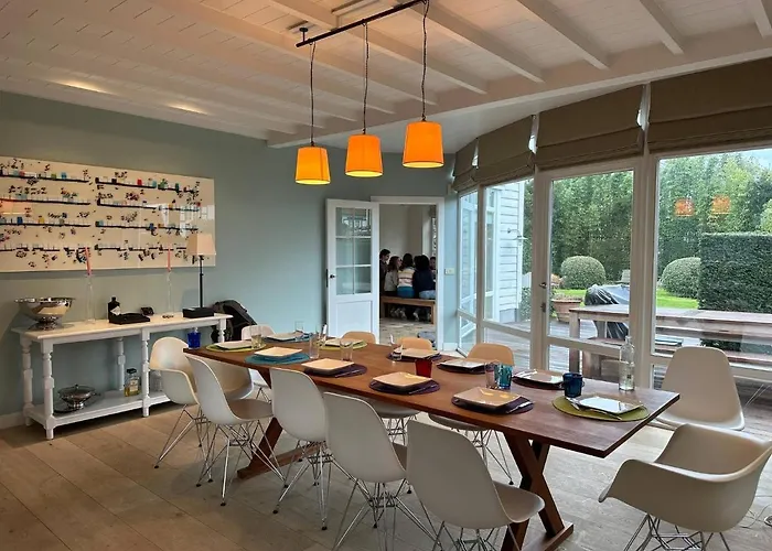 Superb In The Heart Of Zoute Close To The And Shopping Area Vakantiehuis *