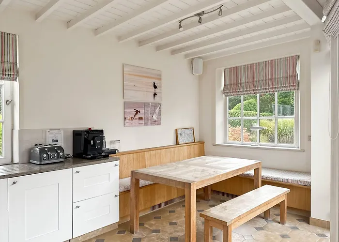 Superb In The Heart Of Zoute Close To The And Shopping Area Vakantiehuis Knokke-Heist