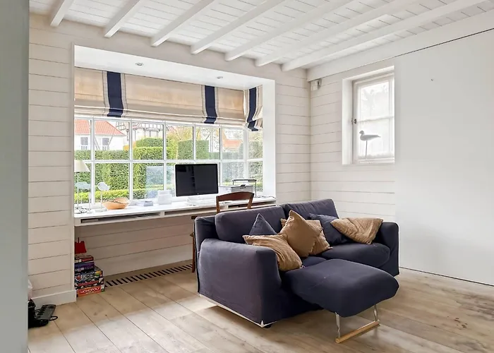 Superb In The Heart Of Zoute Close To The And Shopping Area